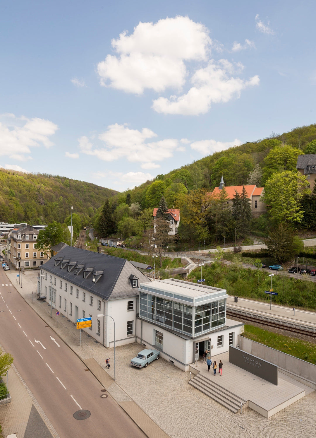 NOMOS Glashütte: Meisterwerke aus Tradition, Innovation und sozialer Verantwortung
