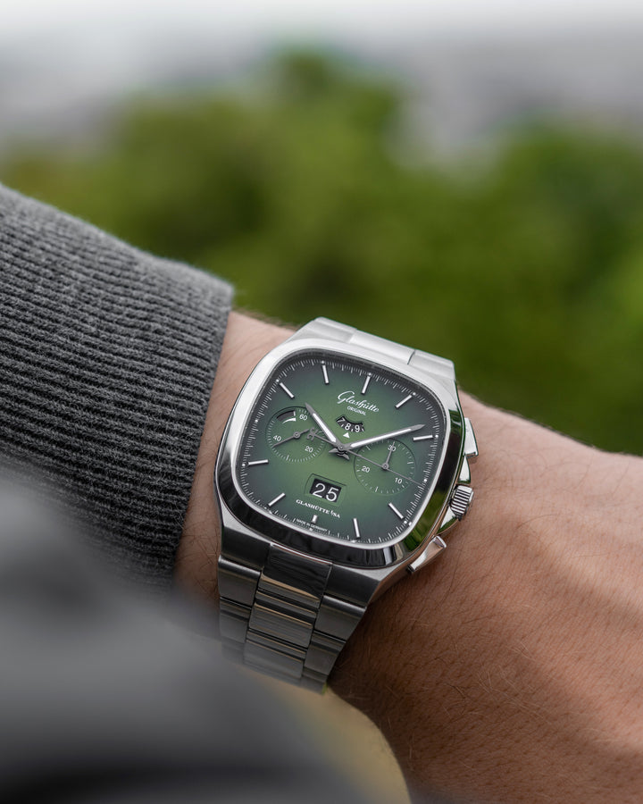 Glashütte Original - Seventies Chronograph Panoramadatum mit der Referenz 1-37-02-09-02-70