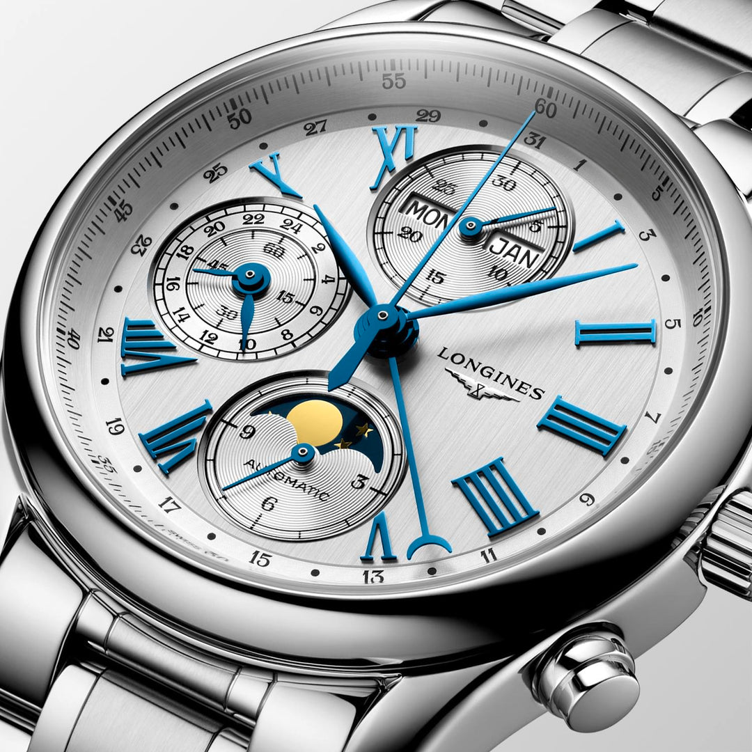 Longines - Master Collection mit der Referenz L2.673.4.71.6 oder L2.773.4.71.6 besteht aus Edelstahl mit blauen Zeigern und Indizes