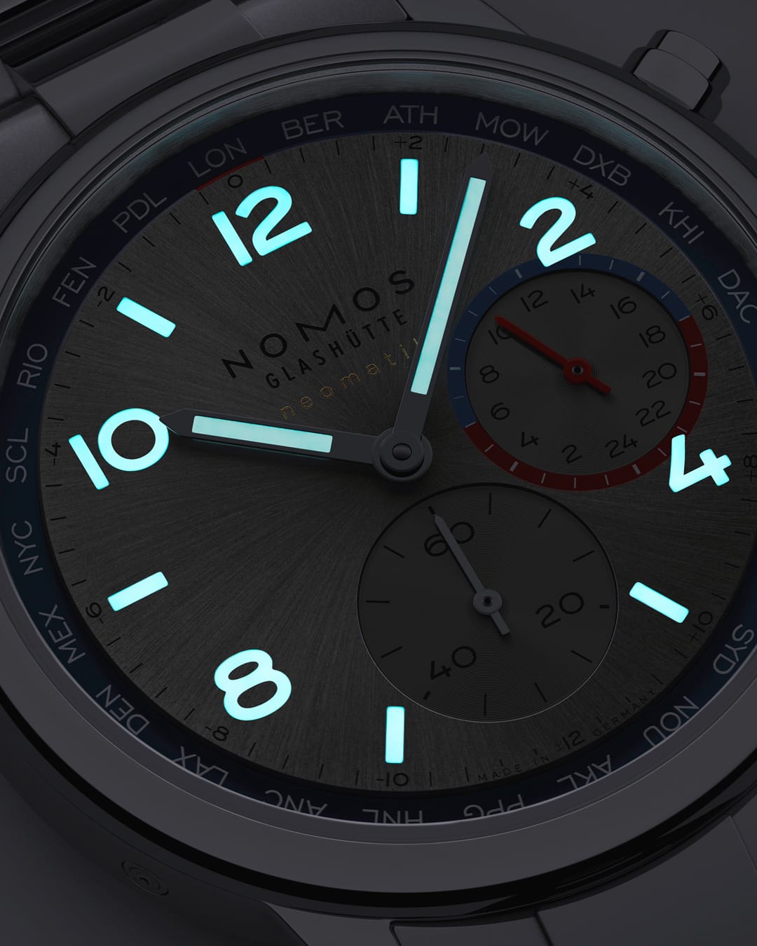 NOMOS Glashütte - Club Sport neomatik Weltzeit silber - 791 – Automatikwerk – silber - 40 mm - Herrenuhr mit Leuchtindizes