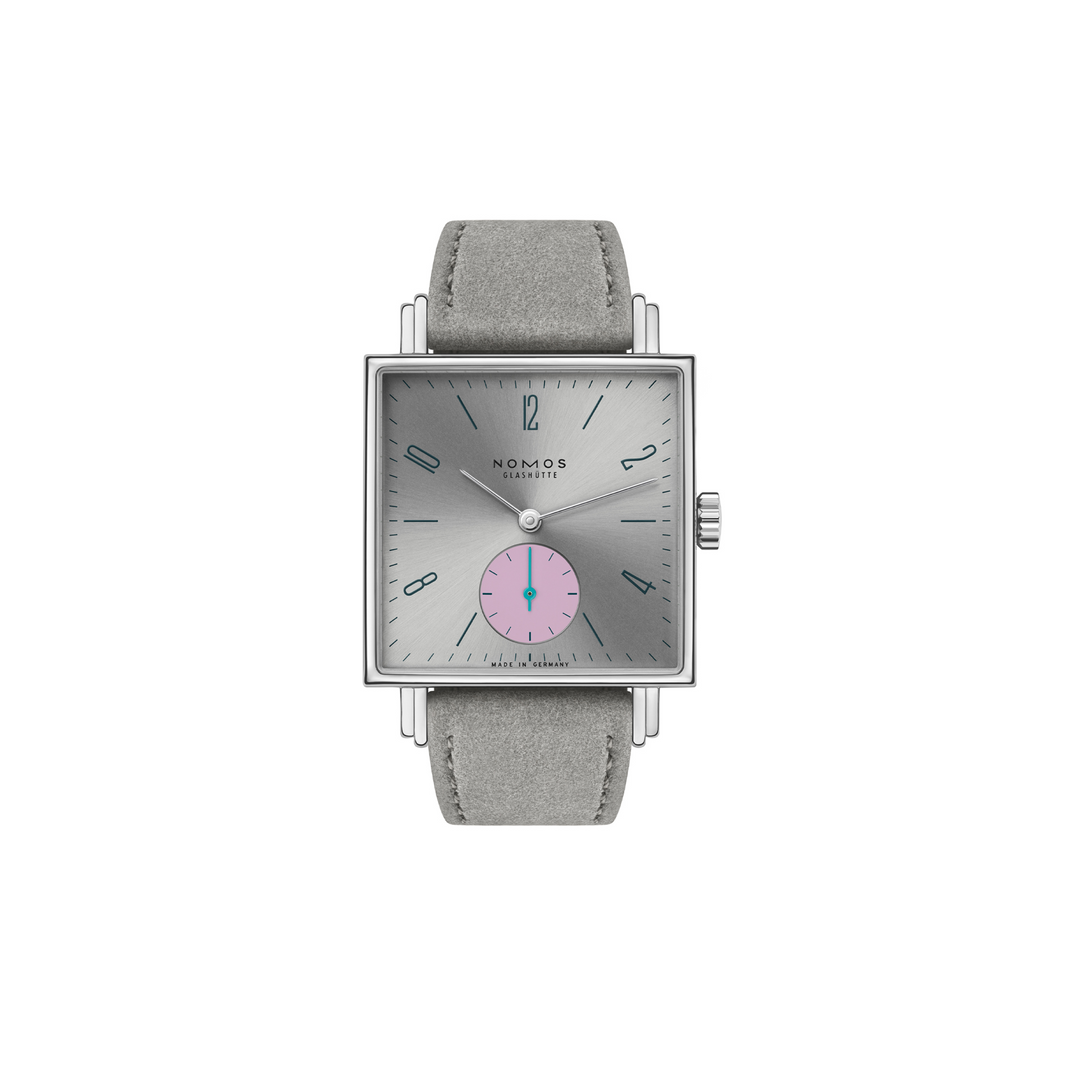 NOMOS Glashütte - Tetra - Die Unerreichbare mit der Referenz 427 besteht aus Edelstahl. Der Durchmesser beträgt 29,5 mm x 29,5 mm