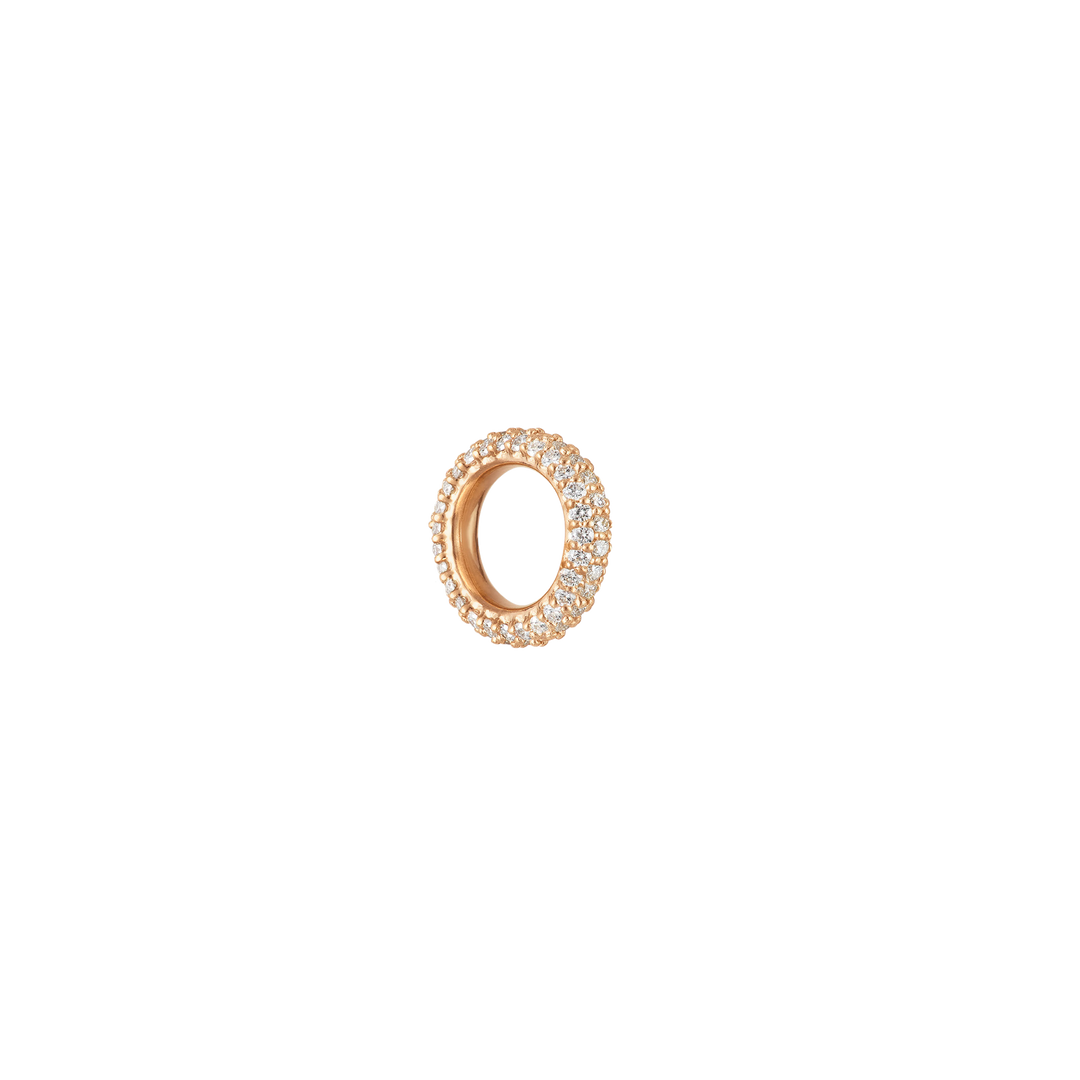 Kleiner Pavé gefasster Brillantring von Ole Lynggaard zum einhängen in die Nature Creolen.