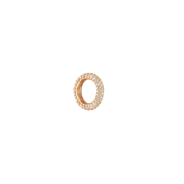 Kleiner Pavé gefasster Brillantring von Ole Lynggaard zum einhängen in die Nature Creolen.