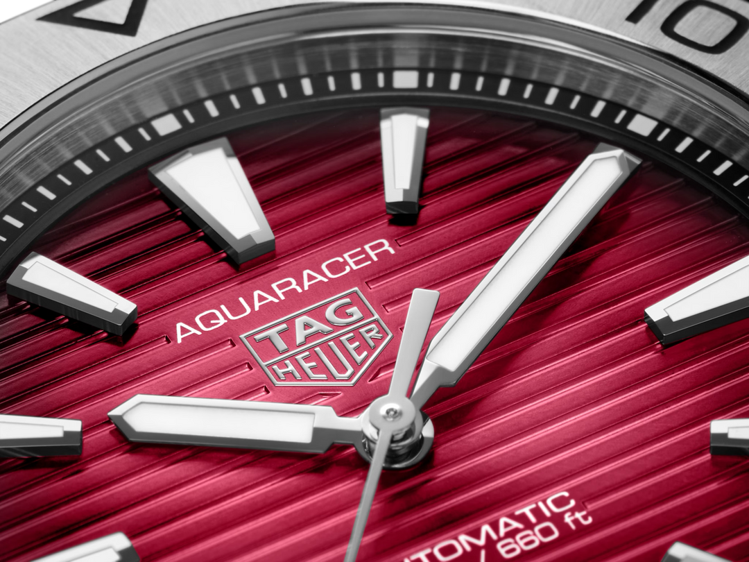 TAG Heuer - Aquaracer Professional 200 Date mit der Referenz WBP2114.BA0627 für Herren in rot