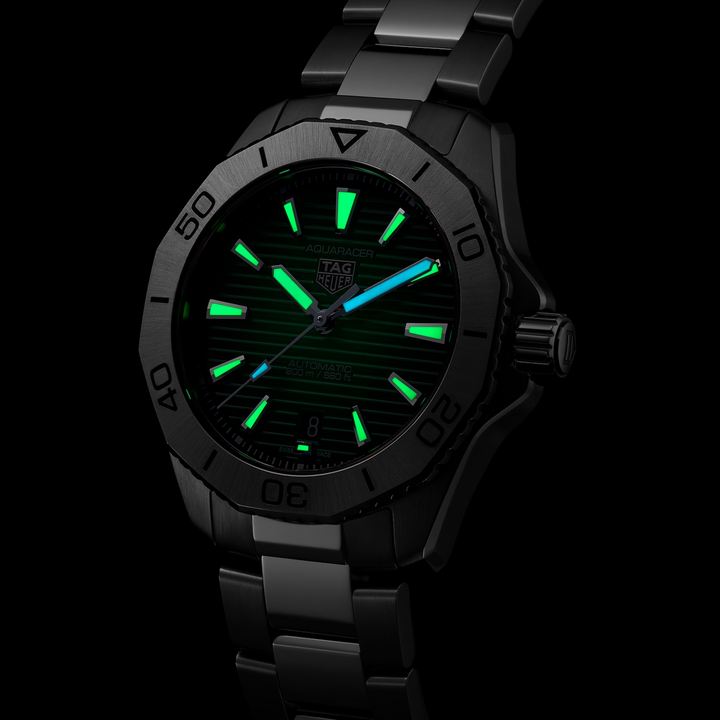 TAG Heuer - Aquaracer Professional 200 Date mit der Referenz WBP2115.BA0627 Herrenuhr mit Leuchtmasse