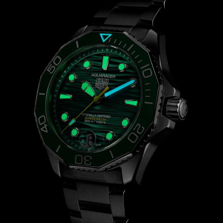 TAG Heuer - Aquaracer Professional 300 Date mit der Referenz WBP5116.BA0013 mit Leuchtindizes