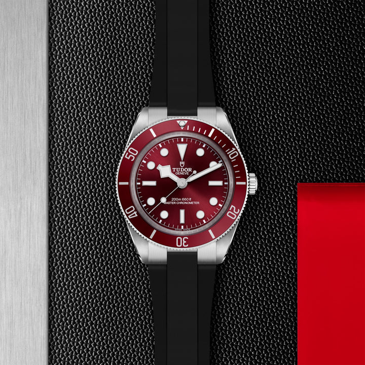 TUDOR Black Bay 58 - M7939A1A0RU-0003 – Automatikwerk – rot - 39 mm - Herrenuhr Watches and Wonders 2025