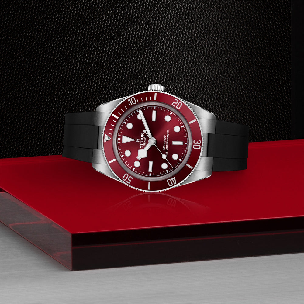 TUDOR Black Bay 58 - M7939A1A0RU-0003 – Automatikwerk – rot - 39 mm - Herrenuhr bei Juwelier Krebber in Mönchengladbach
