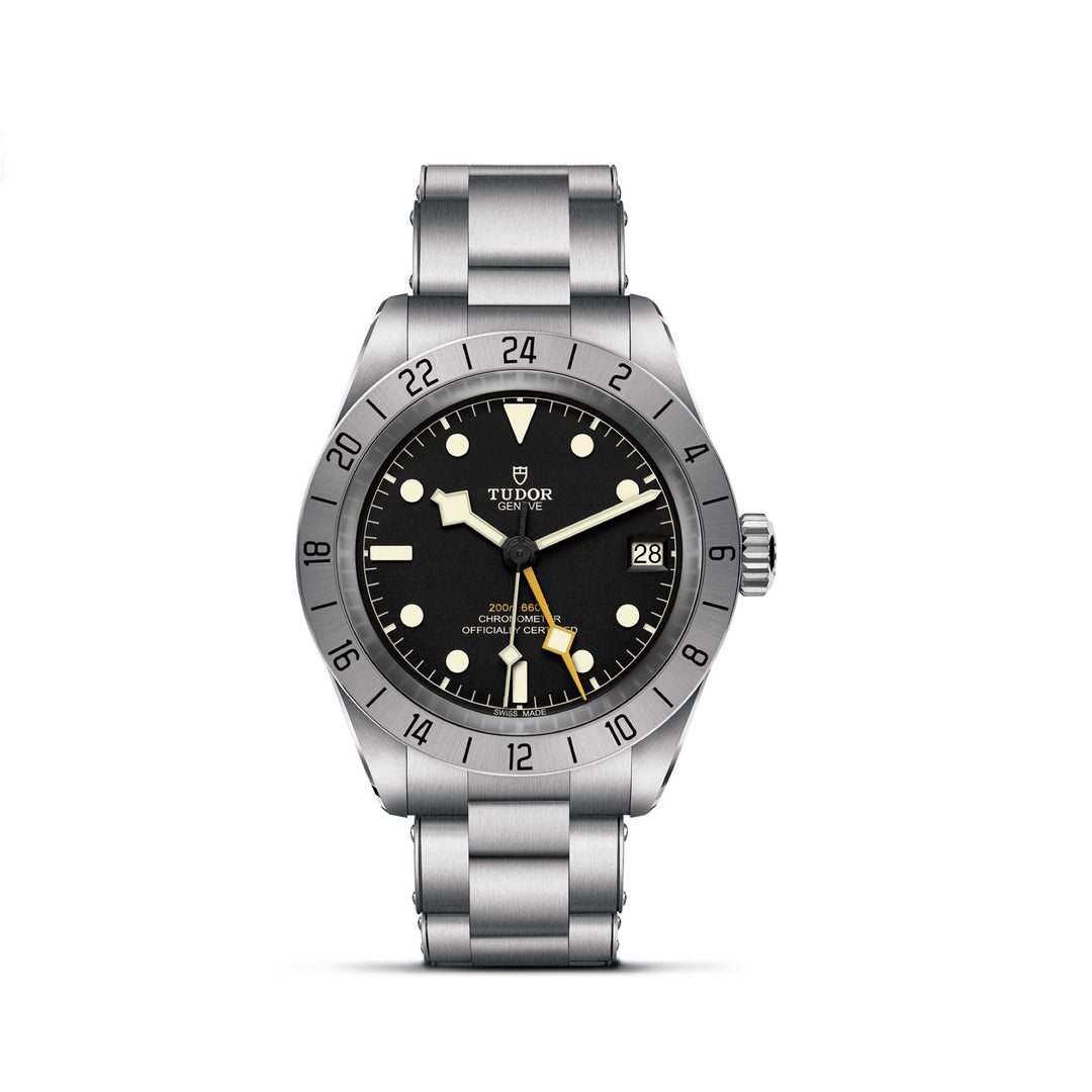 TUDOR - Black Bay Pro mit der Referenz M79470-0001 besteht aus Edelstahl