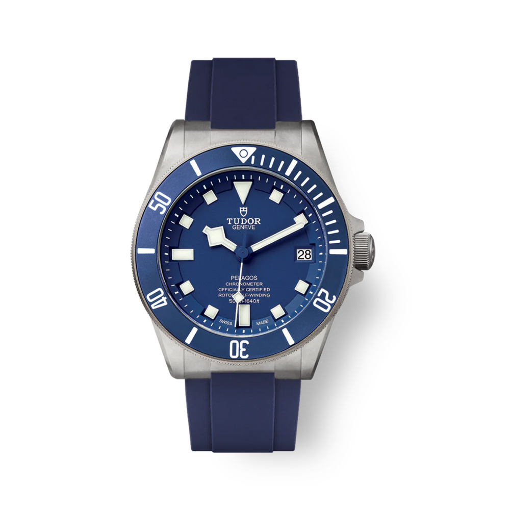 TUDOR Pelagos mit blauem Kautschukband bei Juwelier Krebber
