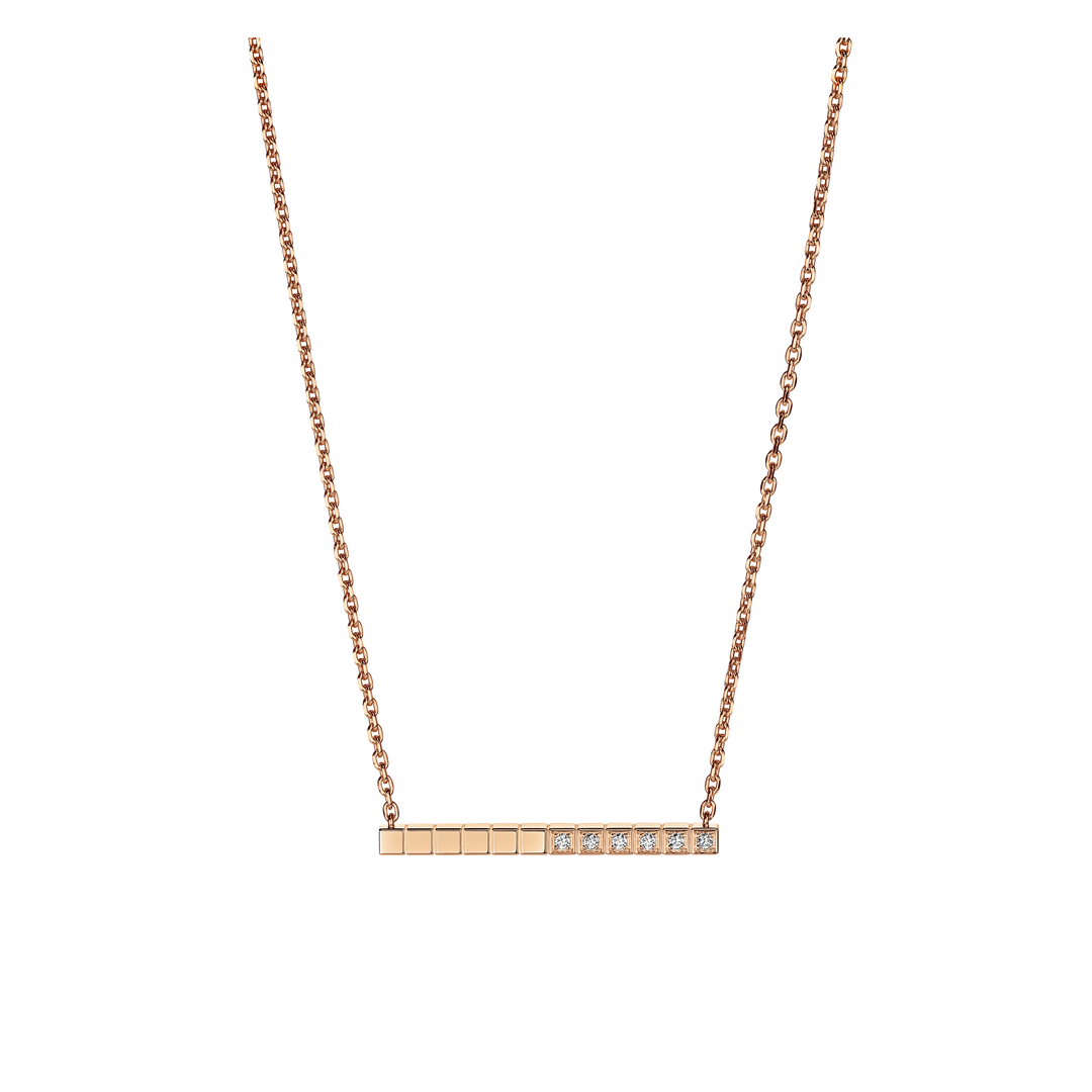 Chopard Collier " Ice Cube "  Referenz 817702-5002 aus 18Karat Roségold Würfeln und 6 weißen Brillanten.