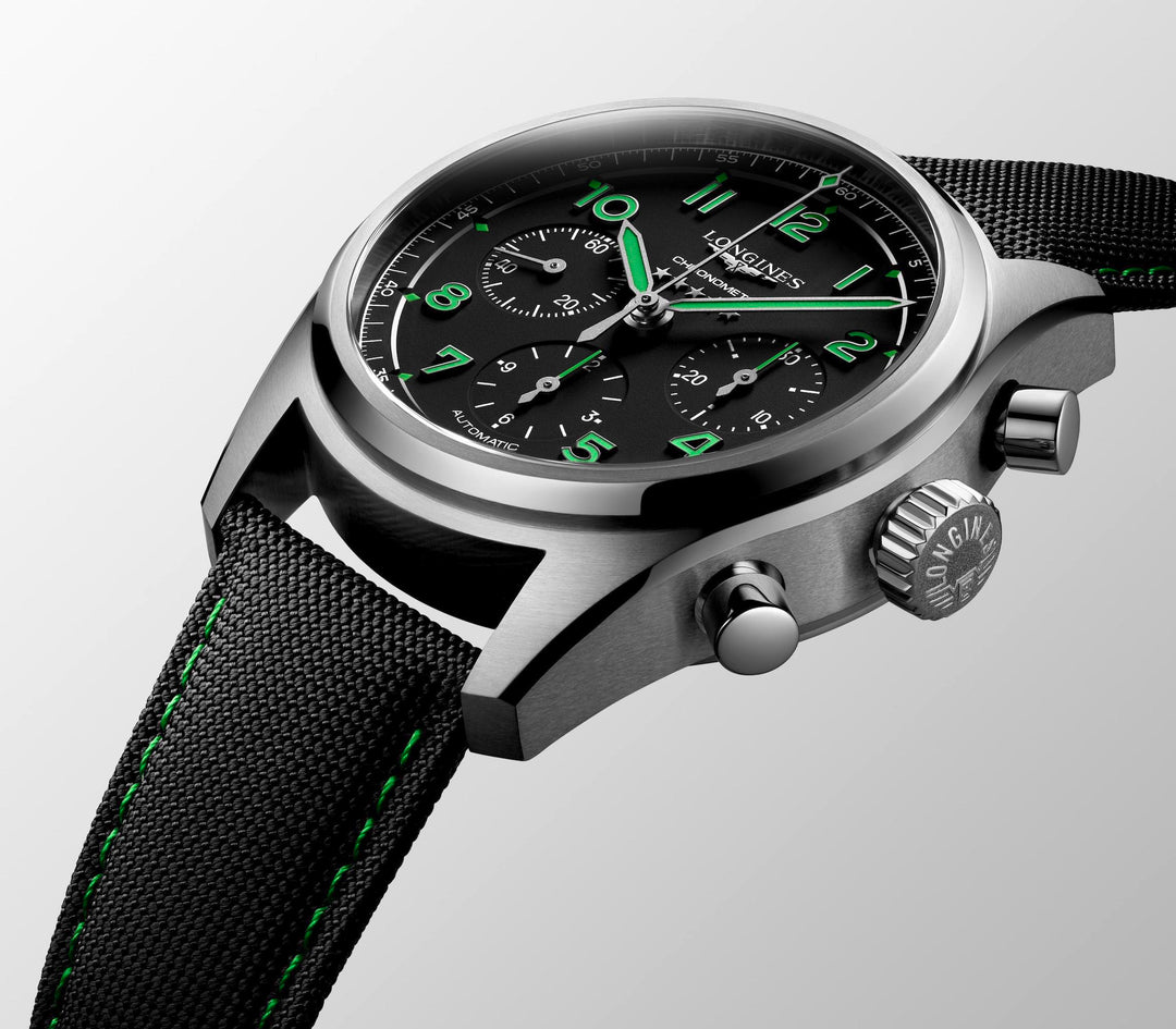 Longines - Spirit Pioneer Edition  mit der Referenz L3.829.1.53.2 mit grünem Ziffern