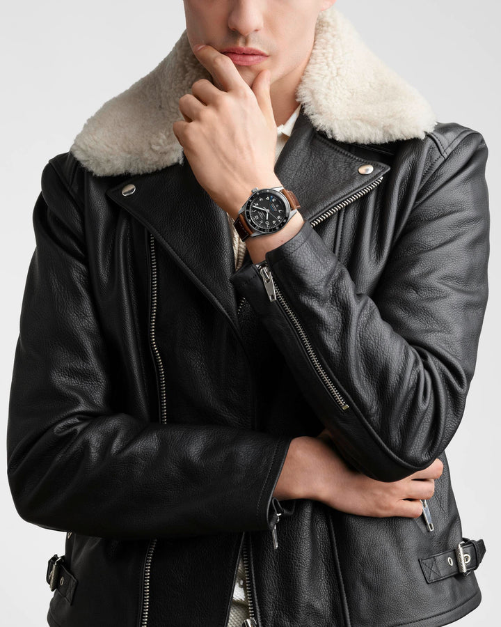 Longines Spirit Zulu-Time mit der Referenz L3.812.4.53.2 Herrenuhr mit Lederband