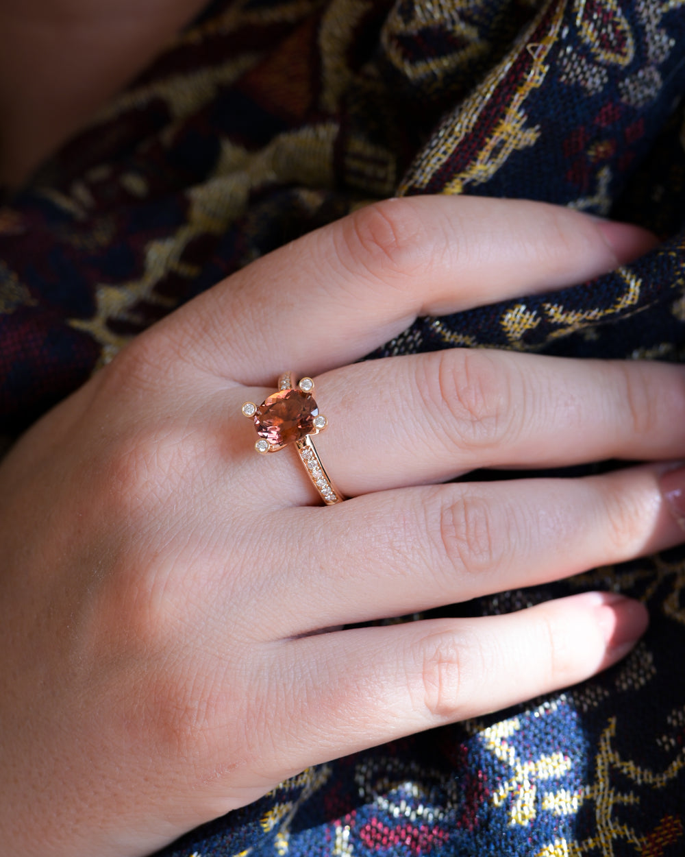 Bron Phlox Ring Sonderanfertigung mit rosa Turmalin 