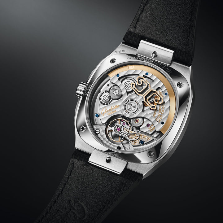 Glashütte Original - 70s - 1-36-11-01-02-66 – Automatikwerk – silber, schwarz - 39 mm x 39 mm - Herrenuhr mit Saphirglasboden