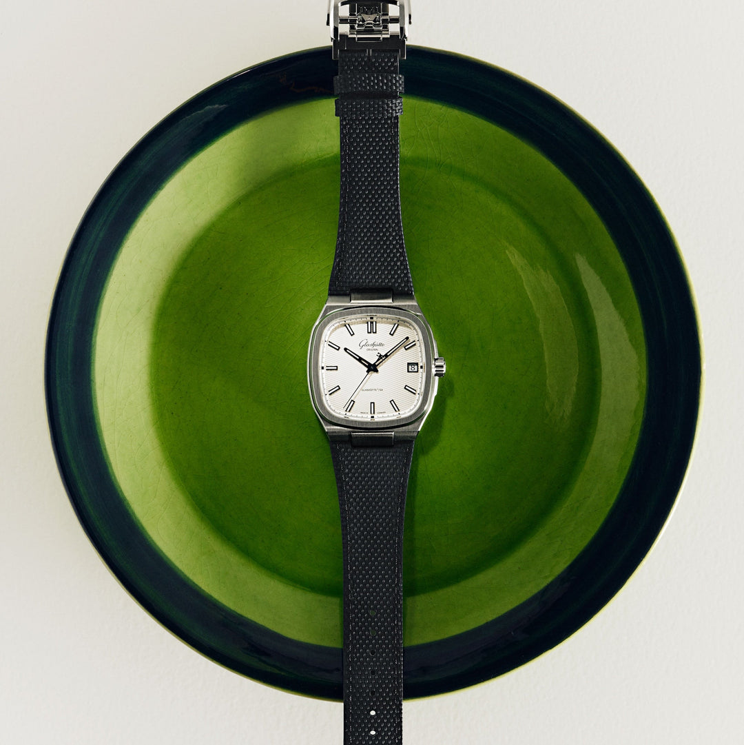 Glashütte Original - 70s - 1-36-11-01-02-66 – Automatikwerk – silber, schwarz - 39 mm x 39 mm - Herrenuhr bei Juwelier Krebber in Mönchengladbach