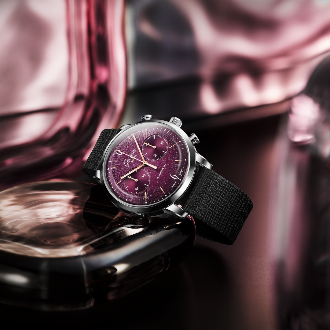 Glashütte Original - Sixties Chronograph Annual Edition 2026 - 1-39-34-08-22-04 – Automatikwerk – Lila - 42 mm - Herrenuhr