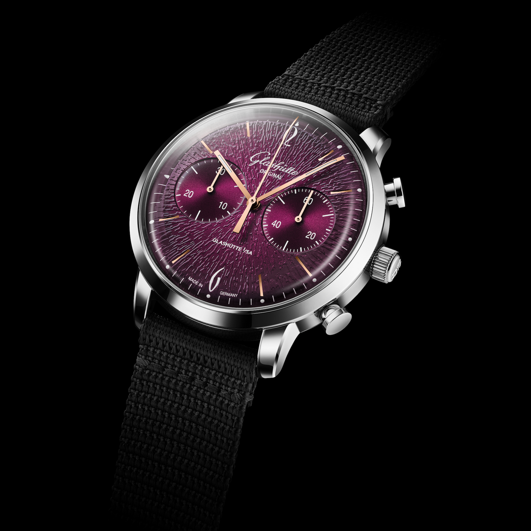 Glashütte Original - Sixties Chronograph Annual Edition 2026 - 1-39-34-08-22-04 – Automatikwerk – Lila - 42 mm - Herrenuhr in Mönchengladbach kaufen
