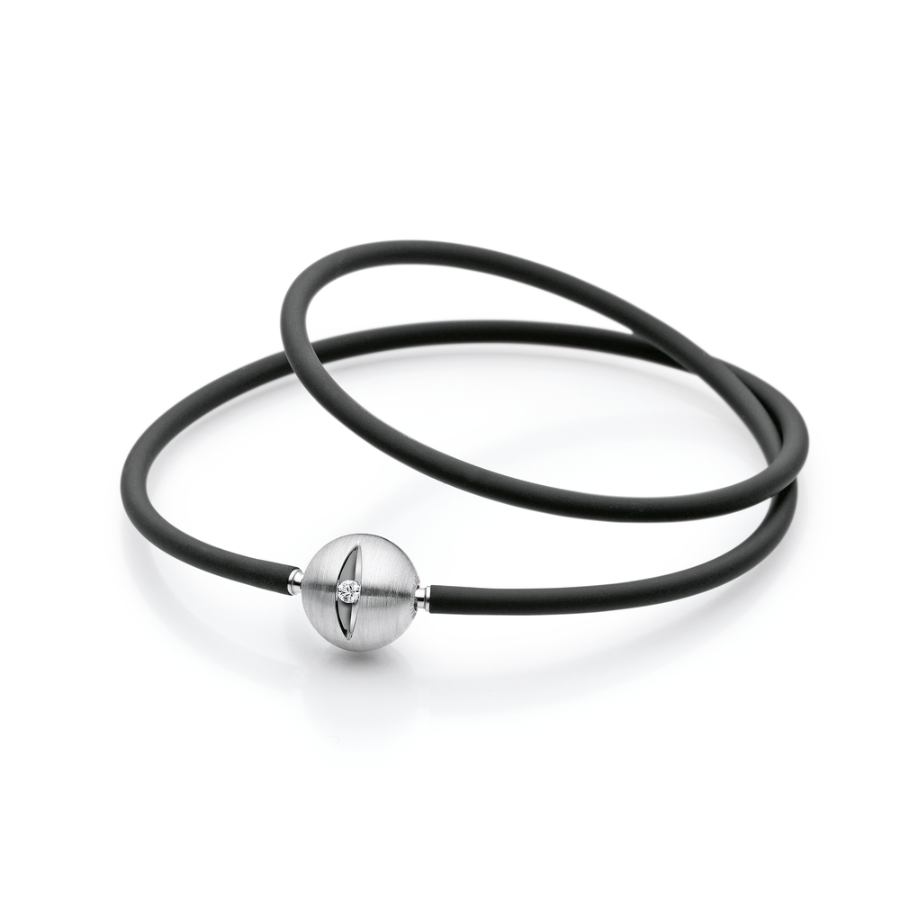 Jörg Heinz - Kautschuk Collier – HZ31.0-4.0 1 F0500 42 – Kautschuk, Edelstahl – Collier aus Kautschuk bei Juwelier Krebber