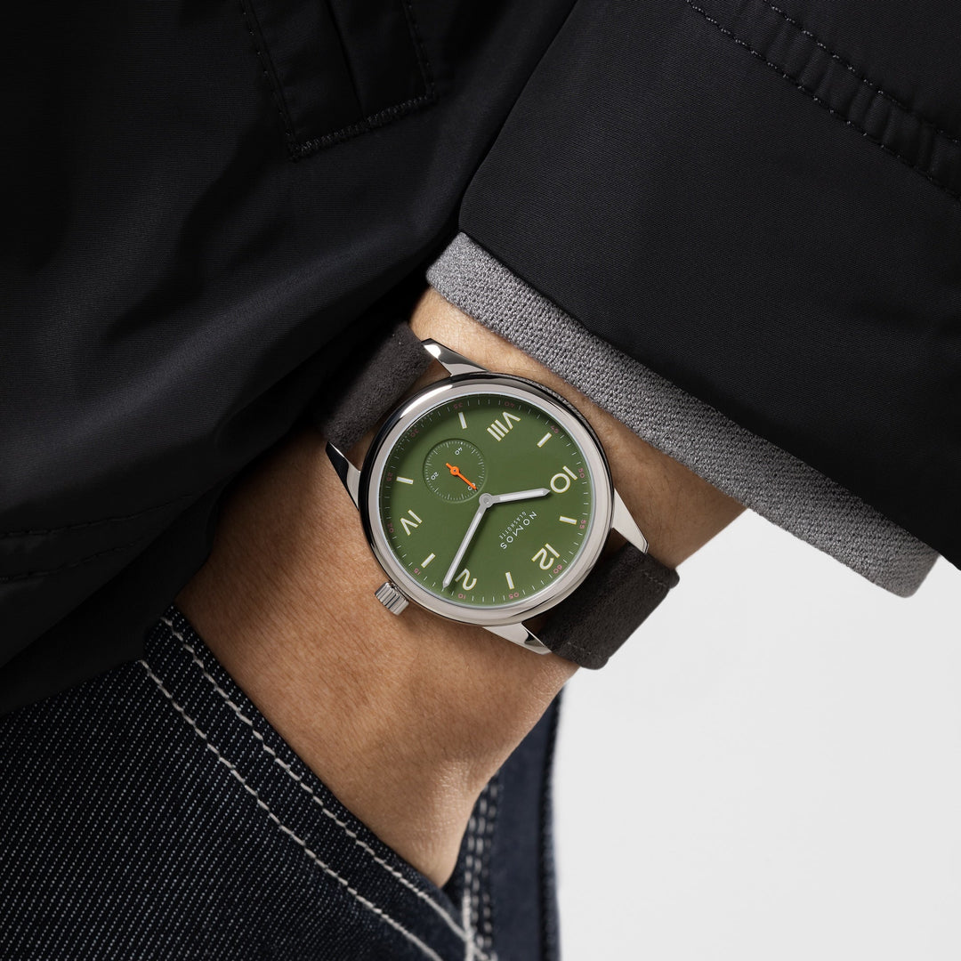 NOMOS Glashütte - Club Campus all olive - 739.GB – Handaufzugswerk – olivgrün - 38,5 mm - Herren- und Damenuhr