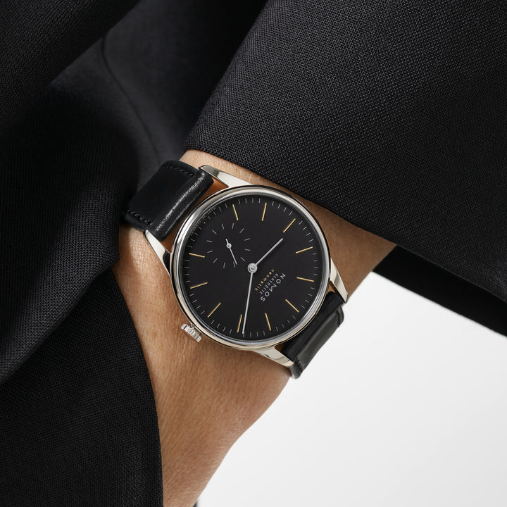 NOMOS Glashütte - Orion neomatik new black mit der Referenz 396 bei Juwelier Krebber in Mönchengladbach