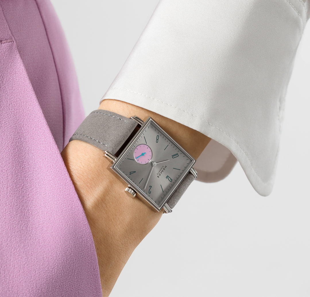 NOMOS Glashütte Tetra Die Unerreichbare (427) – Juwelier Krebber