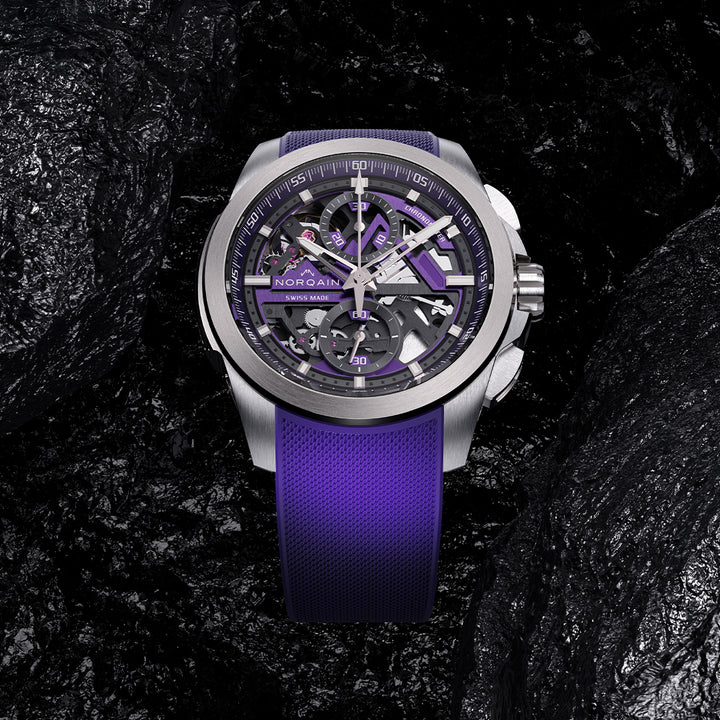 NORQAIN - Independence Skeleton Chrono - N3200.40T03.P01 – Automatik-Chronographenwerk – lila - 42 mm - Herrenuhr bei Juwelier Krebber