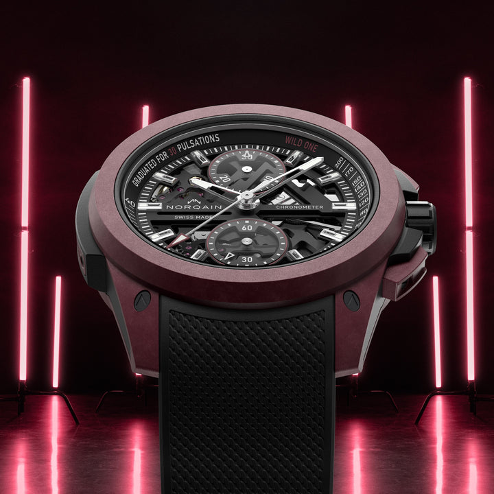 NORQAIN - Wild ONE Skeleton Chrono Limited Edition - N3002.40Q02.B01 – Automatik-Chronographenwerk – schwarz, dunkelrot - 42 mm - Herrenuhr in burgunderrot