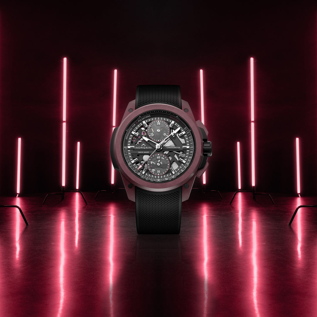 NORQAIN - Wild ONE Skeleton Chrono Limited Edition - N3002.40Q02.B01 – Automatik-Chronographenwerk – schwarz, dunkelrot - 42 mm - Herrenuhr bei Juwelier Krebber