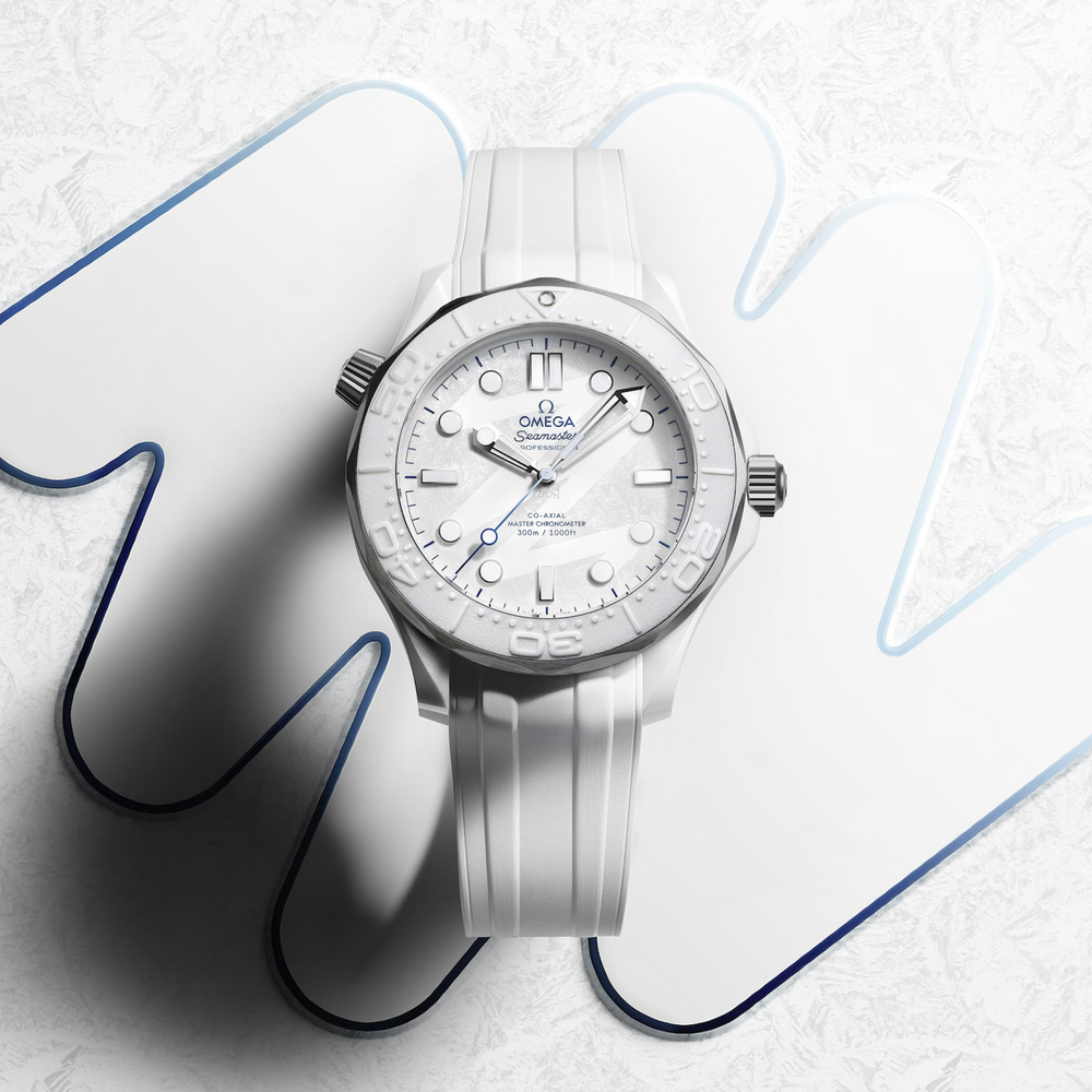 OMEGA - Seamaster Diver 300M Milano Cortina 2026 Edition - 522.92.44.20.04.001 – Automatikwerk – weiß - 43,5 mm - Herrenuhr bei Juwelier Krebber in Mönchengladbach