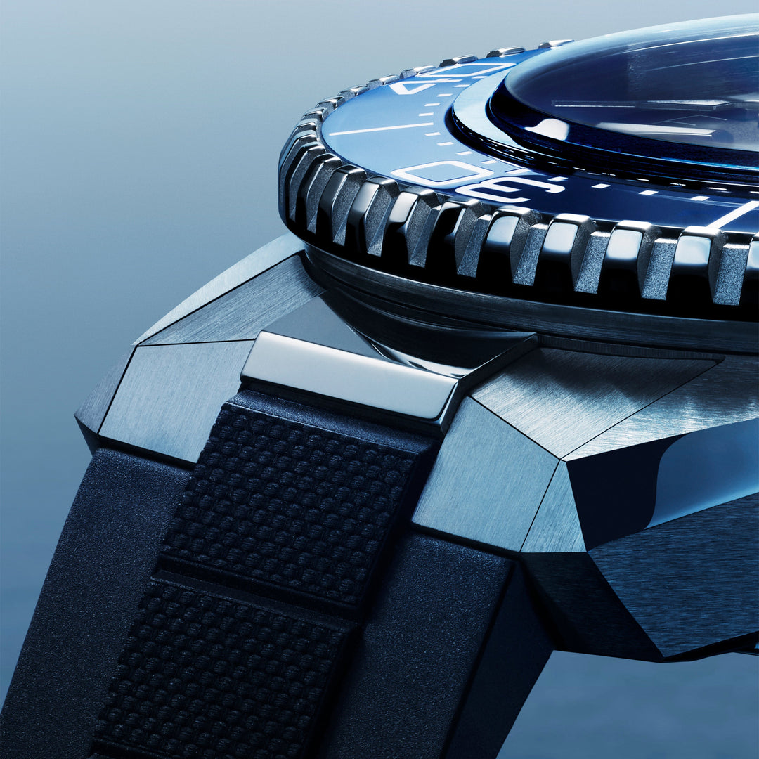 OMEGA - Seamaster Planet Ocean 600M - 217.32.42.21.01.002 – Automatikwerk – schwarz, blau - 42 mm - Herrenuhr mit Kautschukband