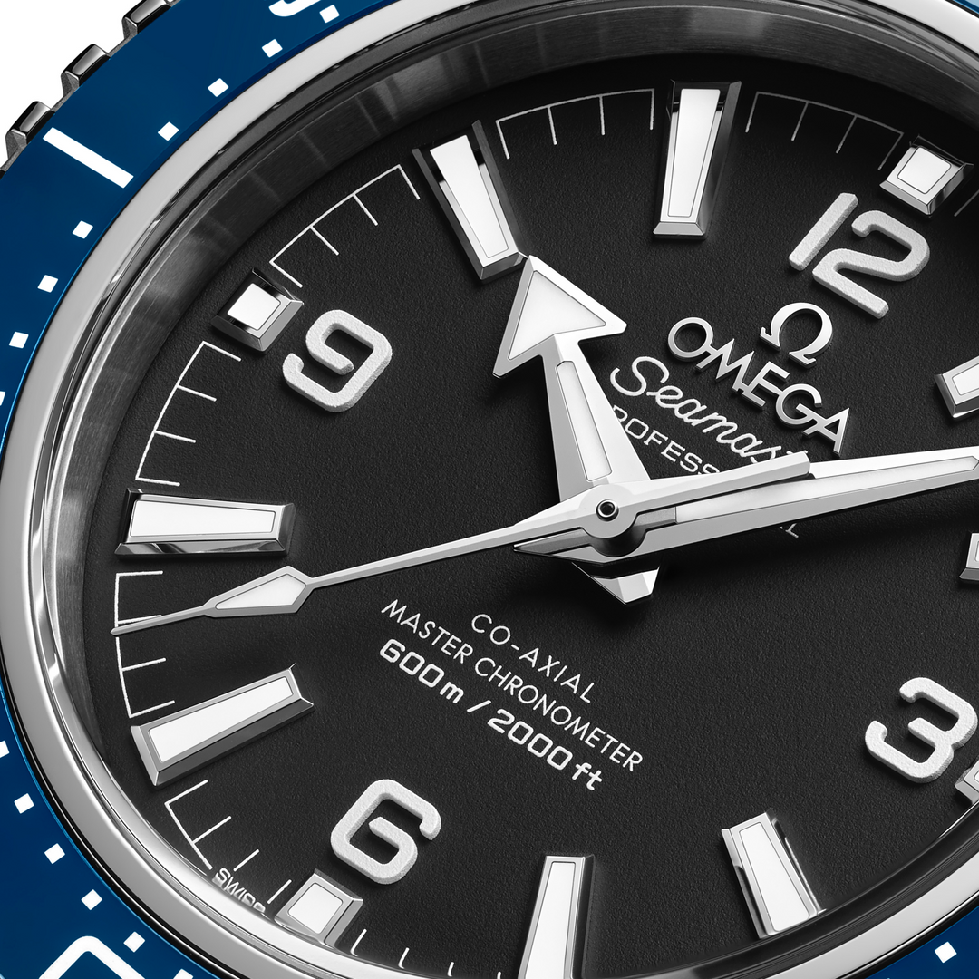 OMEGA - Seamaster Planet Ocean 600M - 217.32.42.21.01.002 – Automatikwerk – schwarz, blau - 42 mm - Herrenuhr mattes schwarzes Zifferblatt