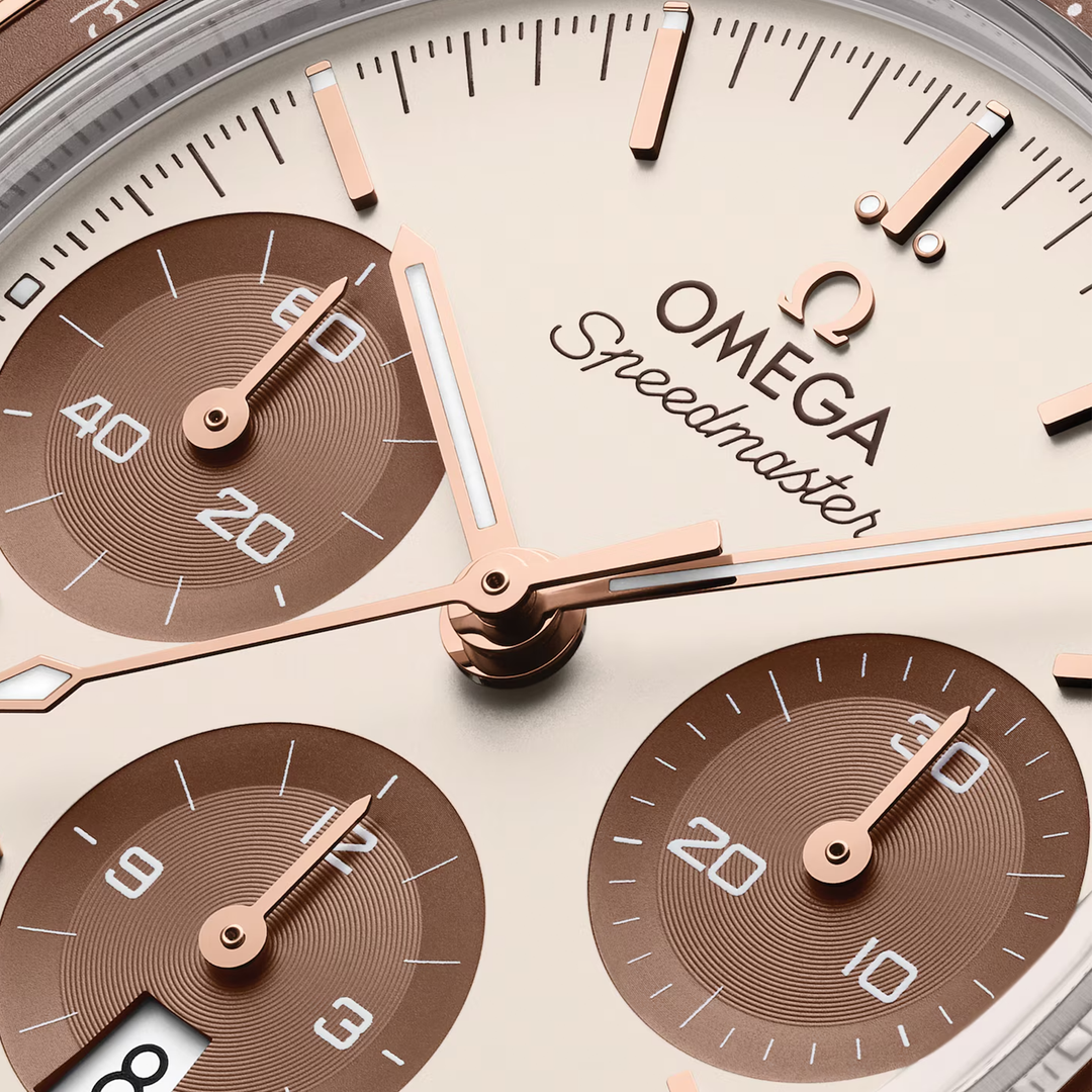 OMEGA Speedmaster 38 - 324.20.38.50.02.002 - Automatik-Chronograph - weiß, Gold, Braun - 38 mm - Herren- und Damenuhr in Mönchengladbach