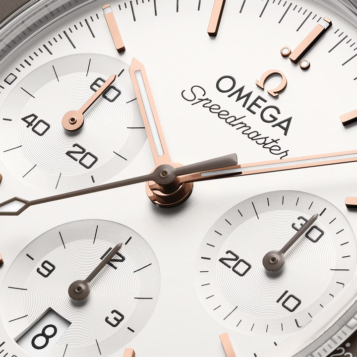 OMEGA Speedmaster 38 - 324.30.38.50.02.003 - Automatik-Chronograph - silber, grau - 38 mm - Herren- und Damenuhr in silber
