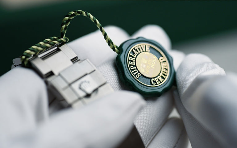 Rolex Wartunsgverfahren Reinigung der Werksbestandteile bei Juwelier Krebber