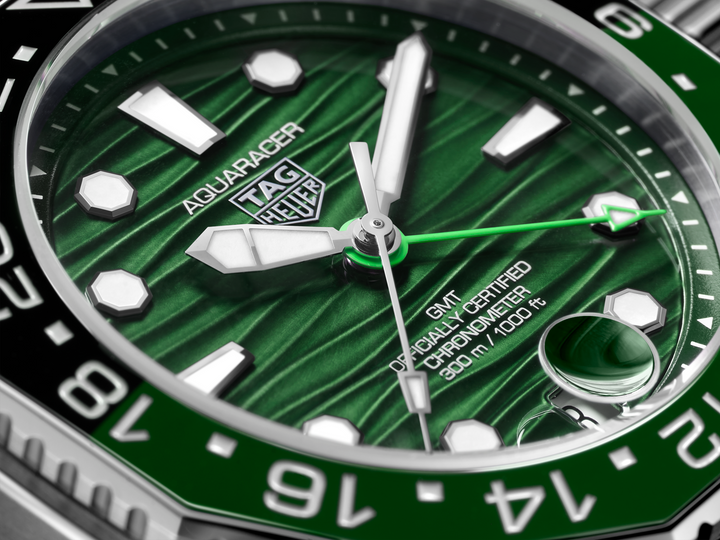 TAG Heuer Aquaracer Professional 300 GMT – WBP5115.BA0013 - Automatikwerk – grün - 42 mm - Herrenuhr grüner GMT-Zeiger