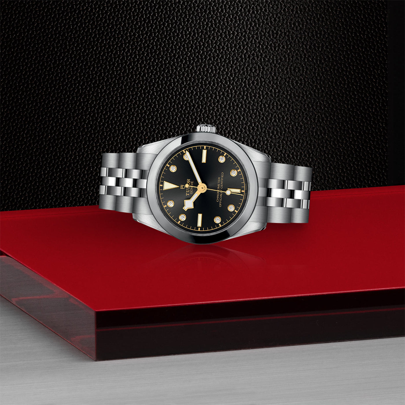 TUDOR - Black Bay 31 mit der Referenz M79600-0004 besteht aus Edelstahl. Der Durchmesser beträgt 31 mm bei Juwelier Krebber