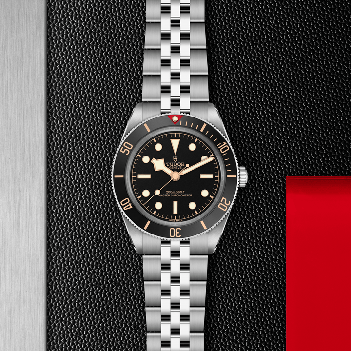 TUDOR Black Bay 58 – M7939A1A0NU-0001 - Automatikwerk – schwarz - 39 mm - Herrenuhr  bei Juwelier Krebber 