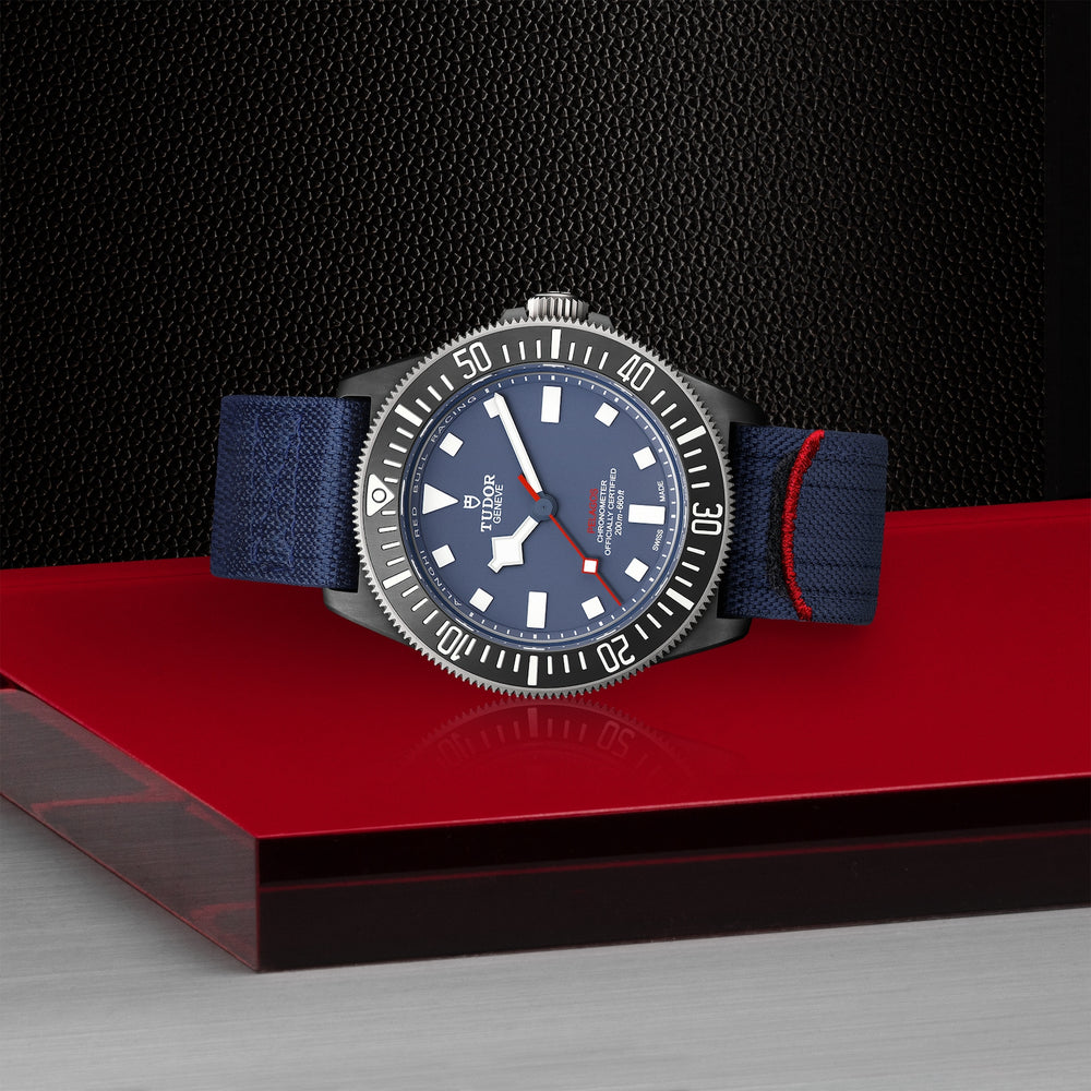 TUDOR - Pelagos FXD "Alinghi Red Bull Racing Edition" - M25707KN-0001 – Automatikwerk – blau - 42 mm - Herrenuhr bei Juwelier Krebber in Mönchengladbach