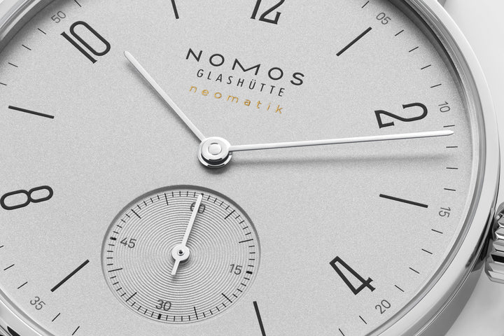 NOMOS Glashütte - Tangente neomatik platingrau 189 mit Saphirglasboden