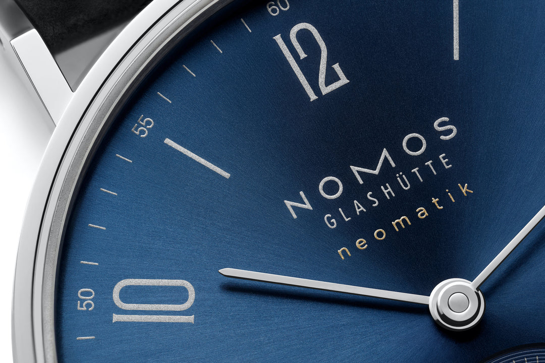 NOMOS Glashütte - Tangente neomatik blaugold mit der Referenz 191  Damenuhren